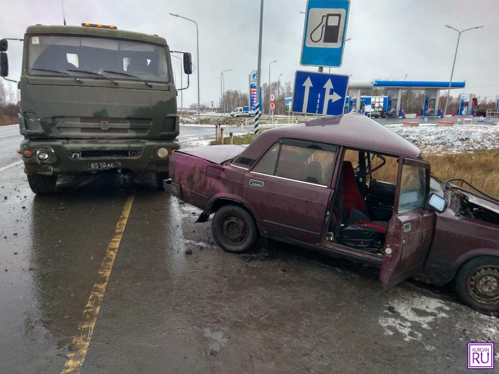 Фото с места происшествия, предоставлено пресс-службой ГУ МЧС России по Курганской области.