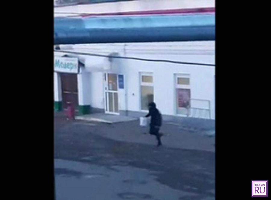 Скриншот с видео, предоставленного пресс-службой УМВД России по Курганской области.
